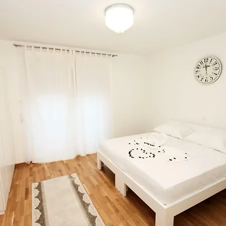 Gaestezimmer Hurem ホームステイ