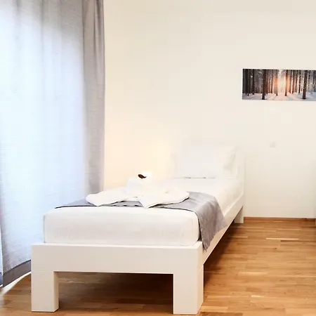 Gaestezimmer Hurem ホームステイ